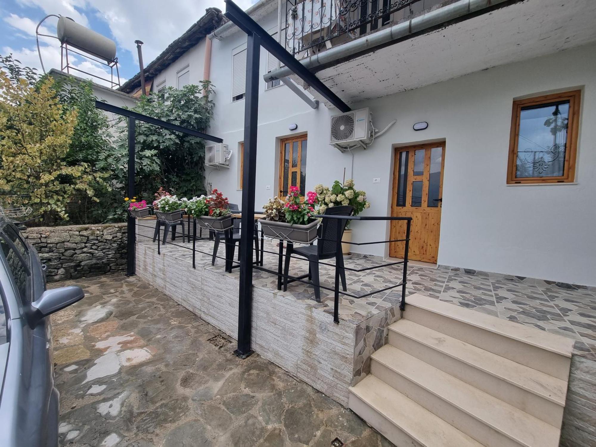 مبيت وإفطار Gjirokastër Tony'S Terrace المظهر الخارجي الصورة